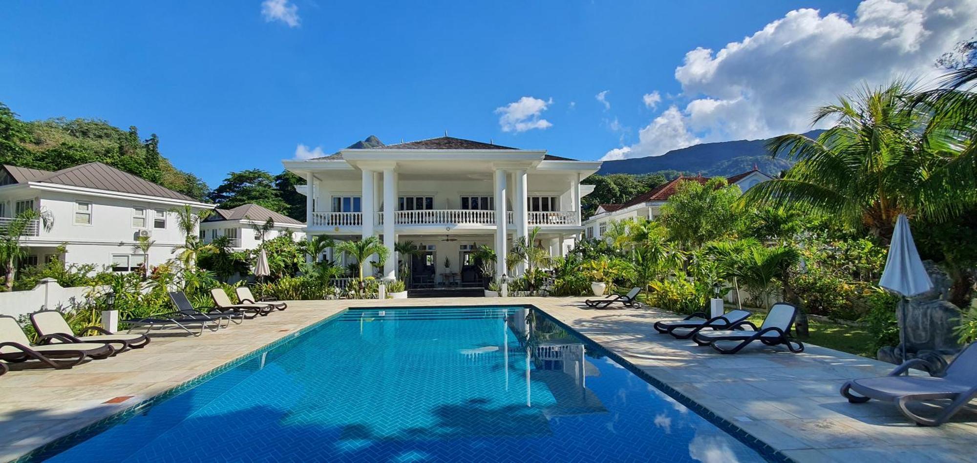 Villa Blanc - Chateau Elysium بو فالون المظهر الخارجي الصورة